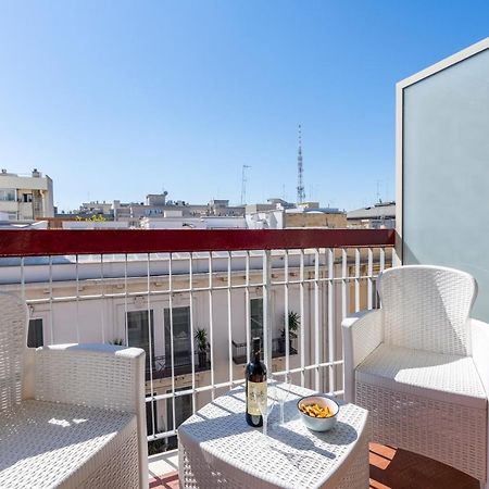 Central & Elegant Loft - With Balcony Bari Exterior photo