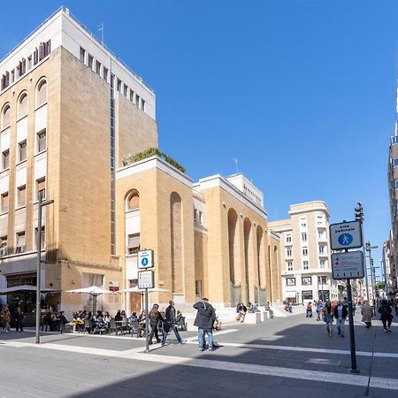 Central & Elegant Loft - With Balcony Bari Exterior photo